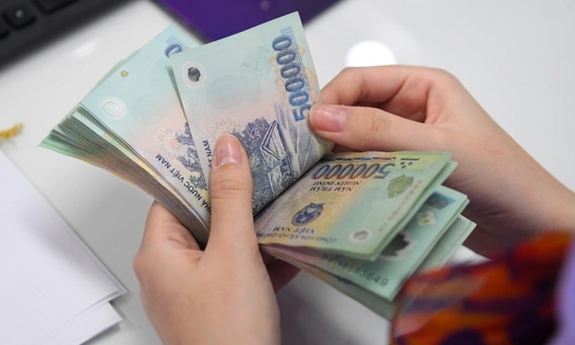 Ai đủ điều kiện hưởng trợ cấp thất nghiệp theo Luật Việc làm 2025?